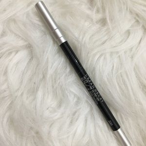 UD 24/7 liner shade zero